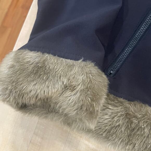 Marmot Women’s Large Black Faux Fur Long Sleeve Hooded Jacket - Picture 5 of 7